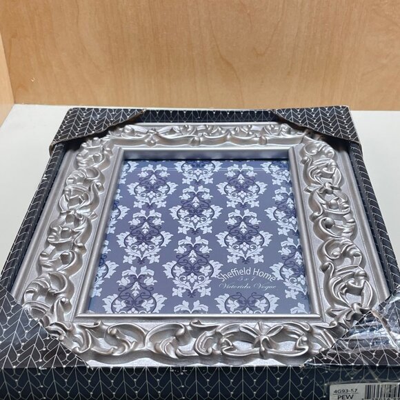 Sheffield Home Victorian Vogue Pewter Ornate 5x7 Picture Frame With Decorative D - Picture 7 of 7